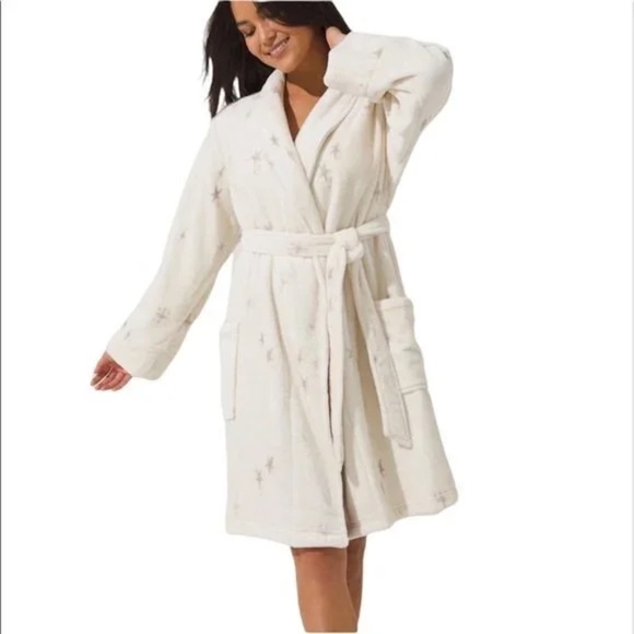 NWT Soma embraceable plush STAR ✨ short robe size S/M Sold Out - Picture 1 of 2